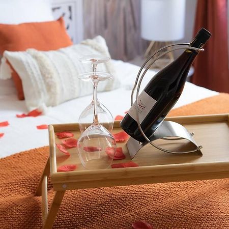 Ode A L'Amour : Studio Intimiste Toulon Bagian luar foto