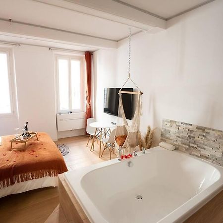 Ode A L'Amour : Studio Intimiste Toulon Bagian luar foto
